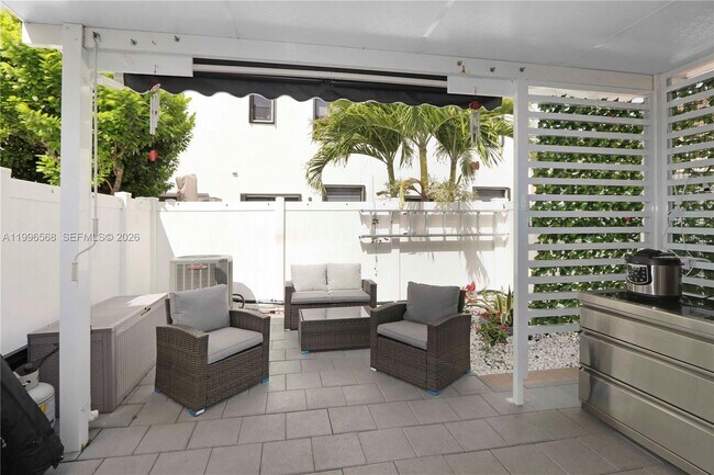 Building Photo - 10628 W 33rd Way