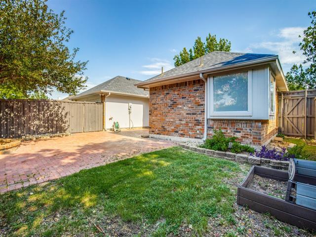 Building Photo - 4806 Highlands Dr