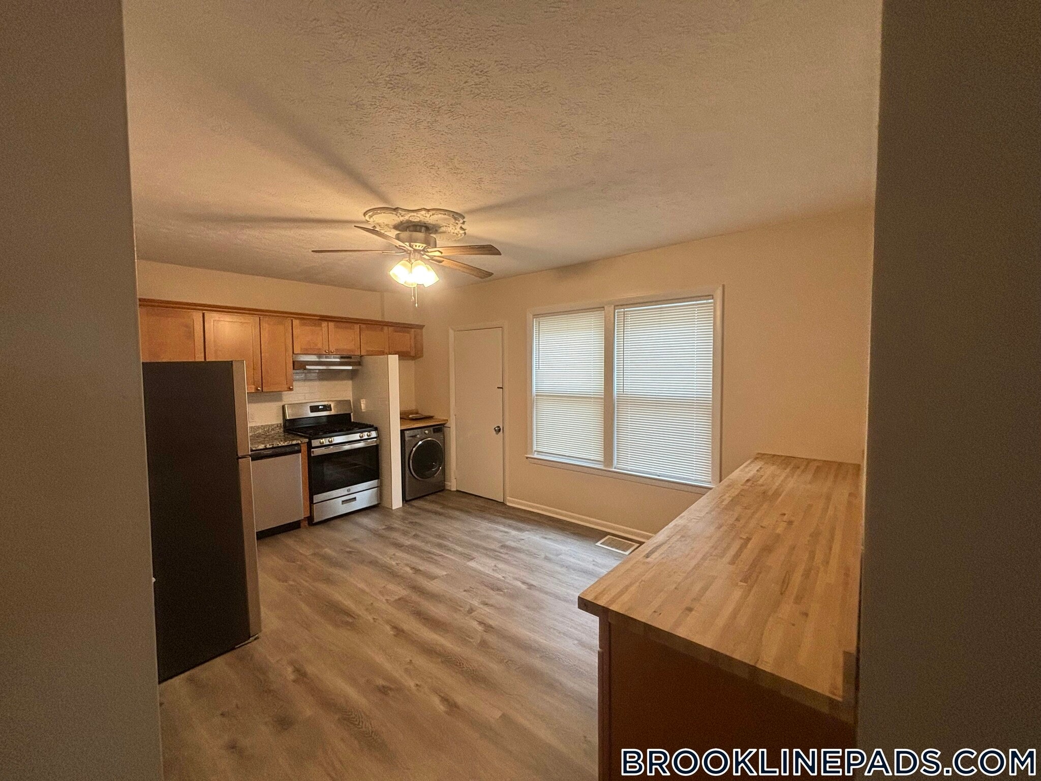 Building Photo - 258 Cypress St