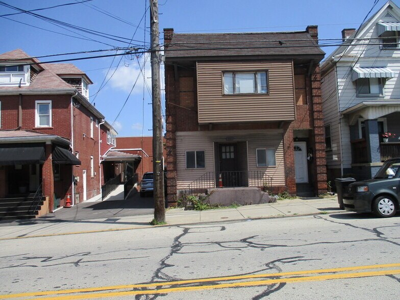Building Photo - 551 8th St
