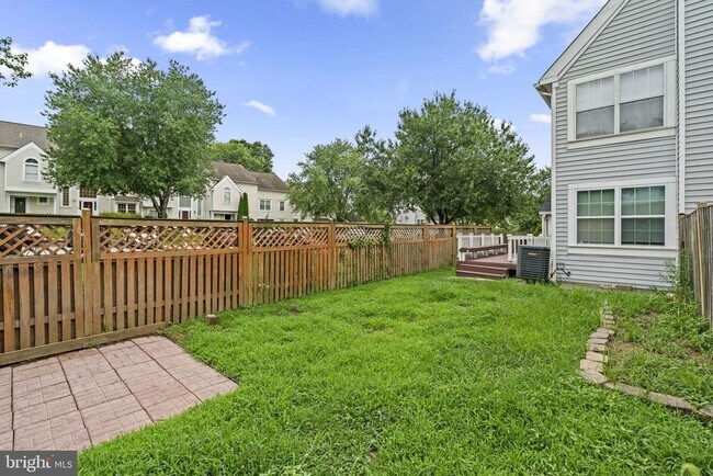 Building Photo - 8540 Harvest View Ct
