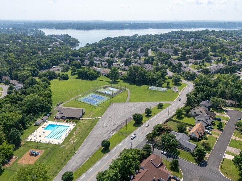 Building Photo - 104 Waterview Dr