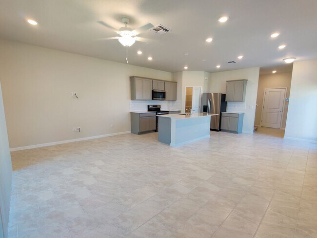 Building Photo - 5434 Elmview Xing
