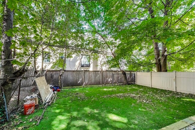 Building Photo - 37 Delle Ave