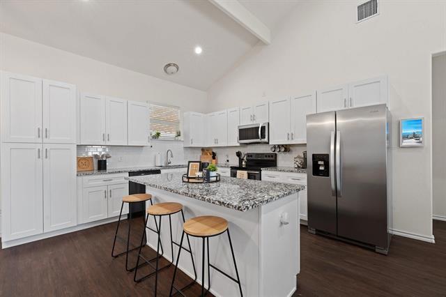 Building Photo - 2612 Dove Trail