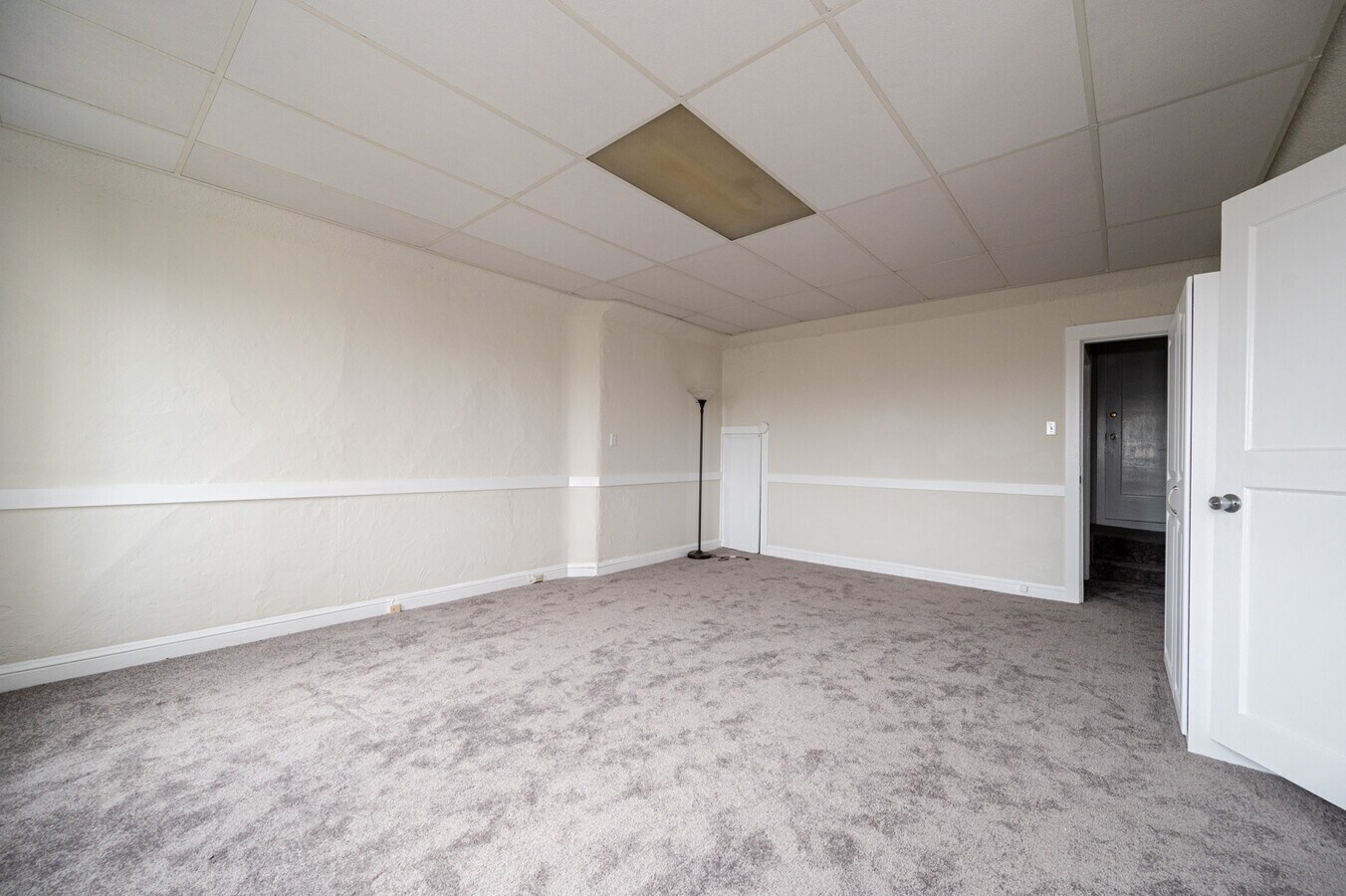 Building Photo - 149 Joost Ave