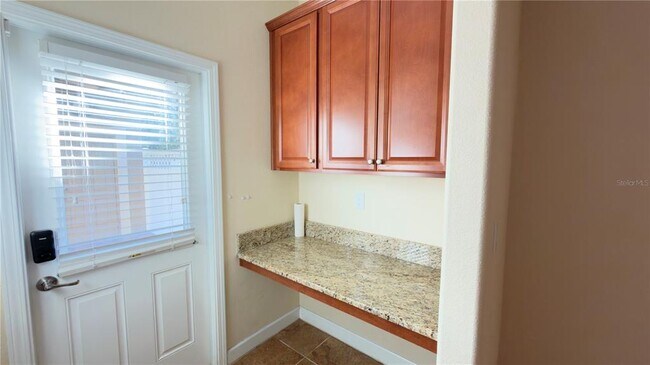 Building Photo - 13040 Overstreet Rd