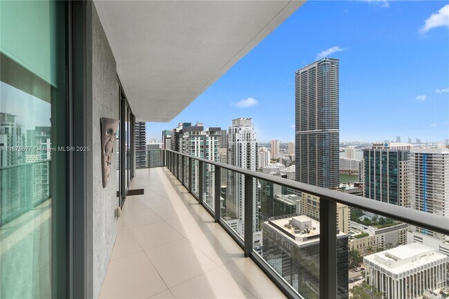 Building Photo - 1300 S Miami Ave