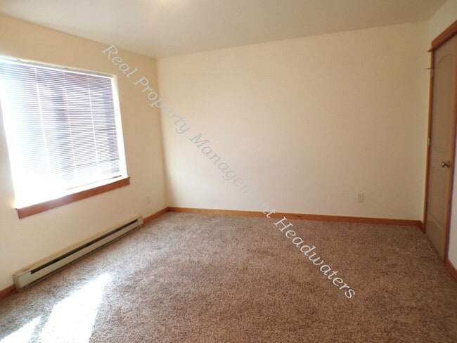 Building Photo - 2153 Gold Ave