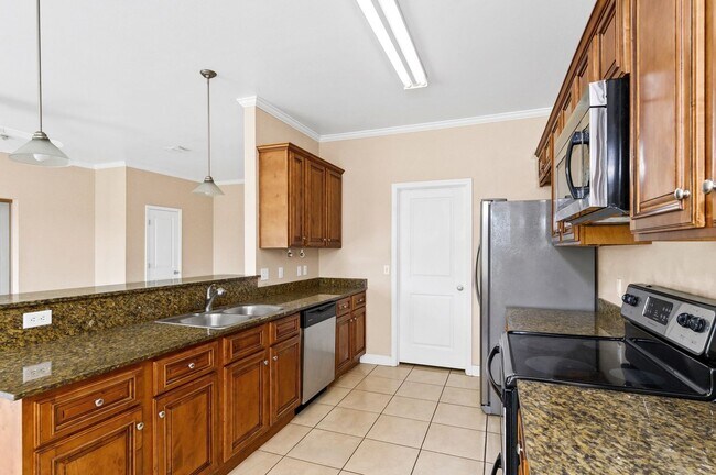 Building Photo - Loxley Home for Lease Available October!!
