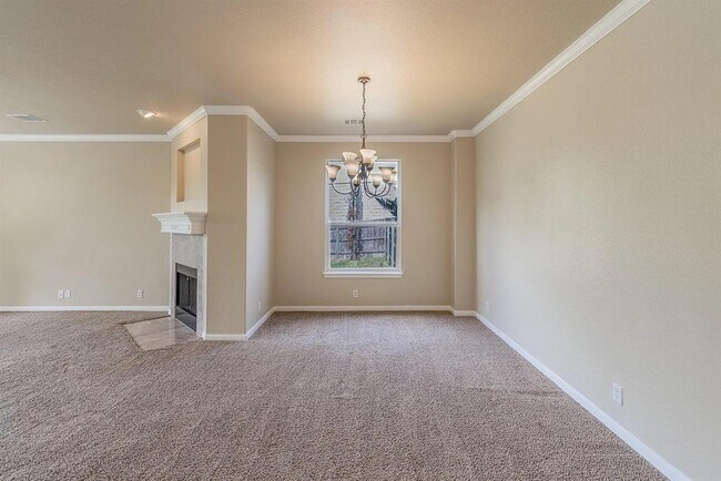 Building Photo - 11505 Emerald Falls Dr