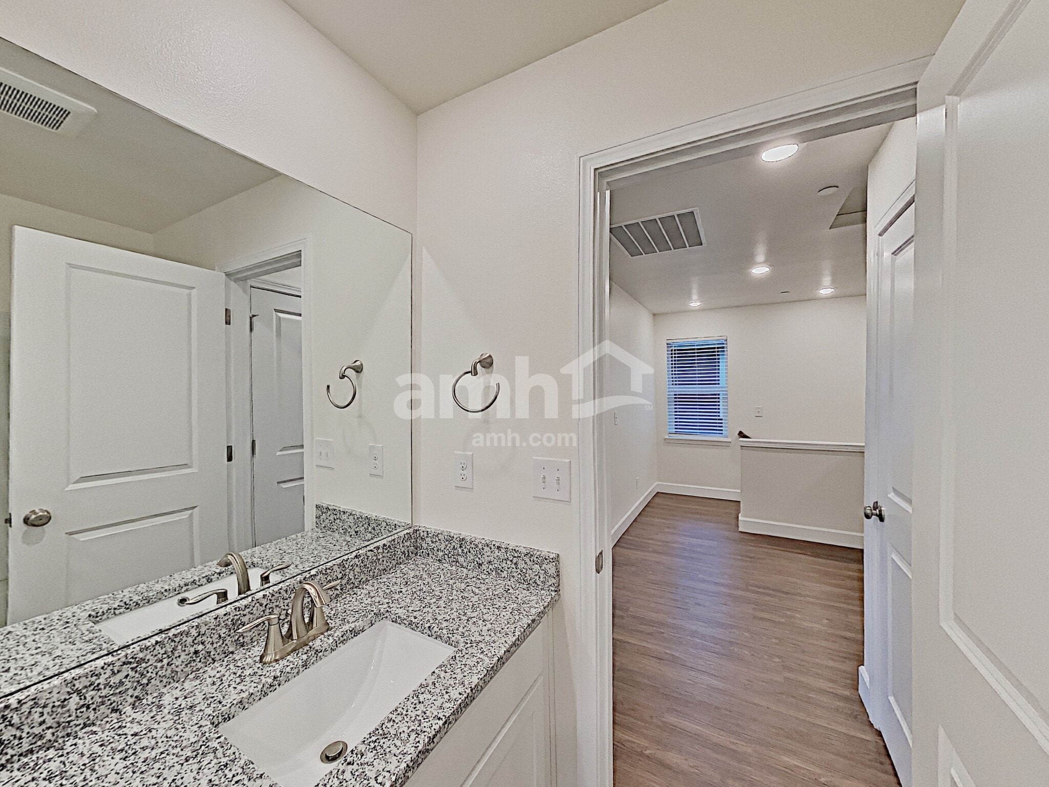Building Photo - 13610 107th Ave Ct E