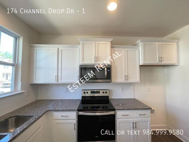 Building Photo - 174 Channel Drop Dr