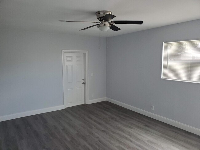 Building Photo - 516 NW 53rd St