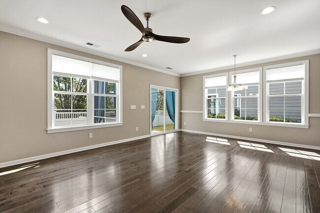 Building Photo - 1173 Little Gem Ln