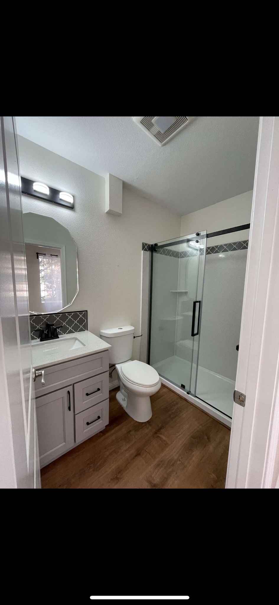 Building Photo - 675 25th St