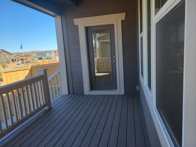 Building Photo - 16273 Laurentide Pl