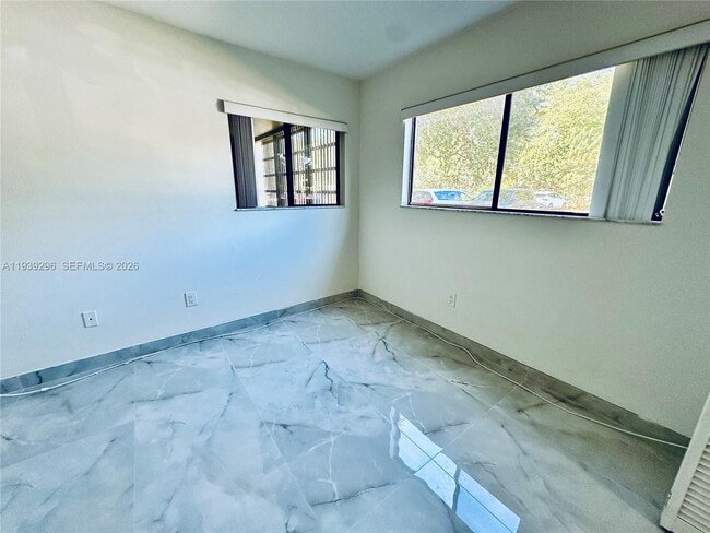 Building Photo - 9703 Hammocks Blvd