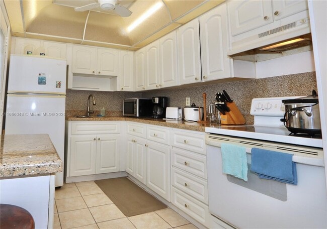 Building Photo - 3020 Marcos Dr