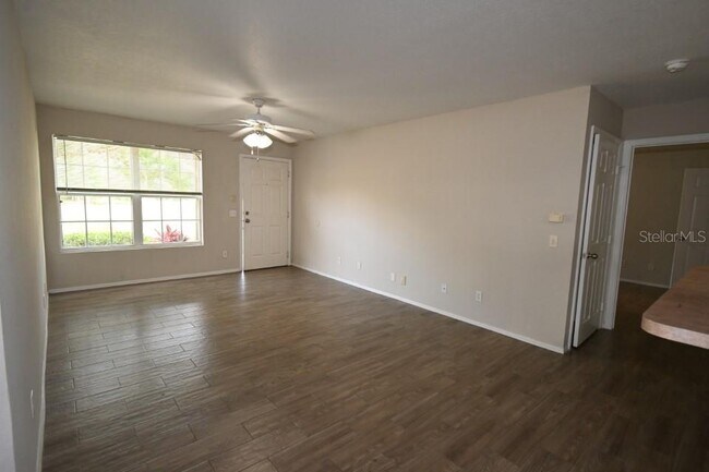 Building Photo - 5904 Willow Ridge Dr