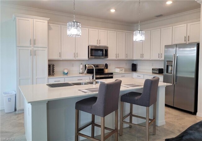 Building Photo - 6046 National Blvd