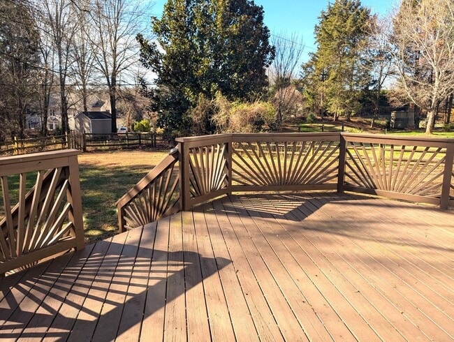 Building Photo - Luxury 4 Bedroom Home with Bonus!  Waxhaw! Rea Road!