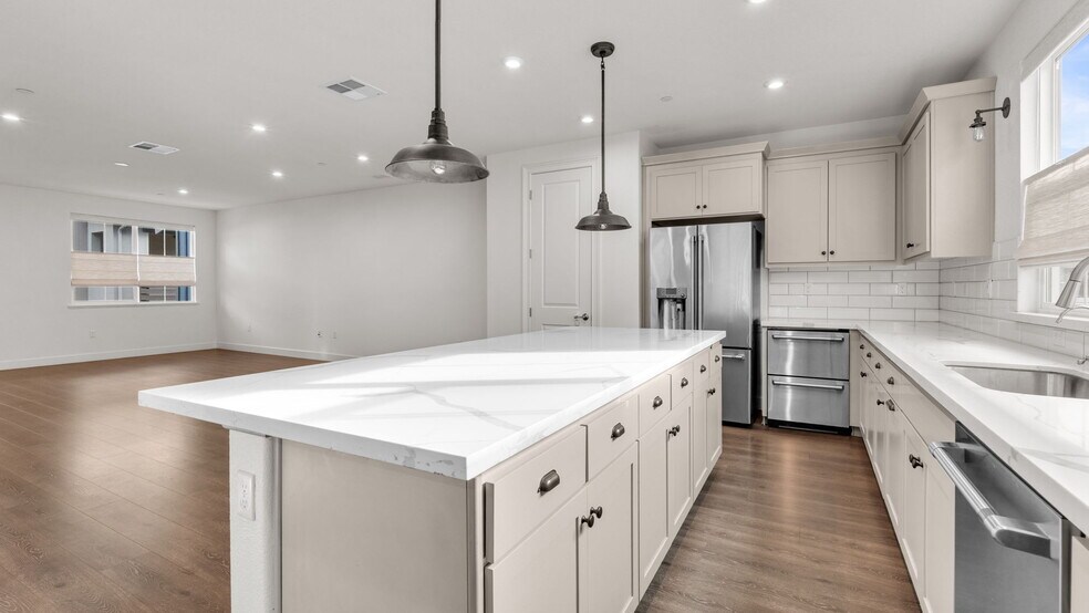 Building Photo - 1723 Pedrozzi Cmn