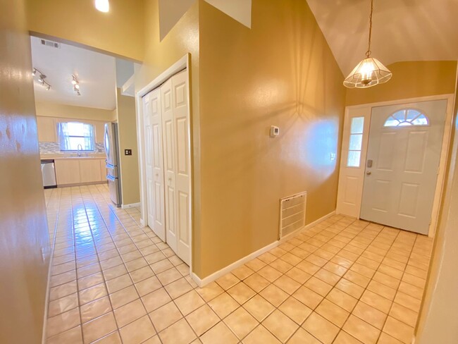 Building Photo - Spacious 3-Bedroom Home with Private Pool ...