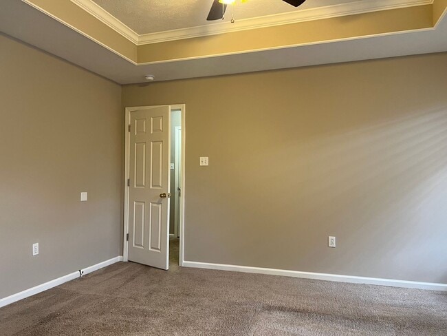 Building Photo - 1770 Angeline Dr
