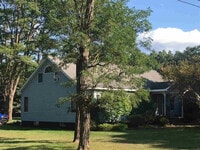 Building Photo - 252 Greenfield Ave