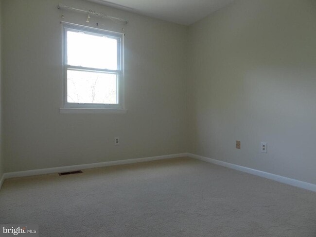 Building Photo - 1627 Severn Run Ct