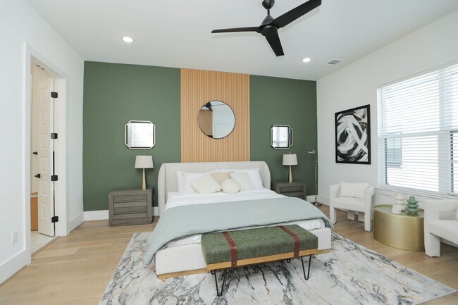 Building Photo - For Lease | 3 Bed, 3.5 Bath | 2,610 Sq Ft | Westheimer Estates |