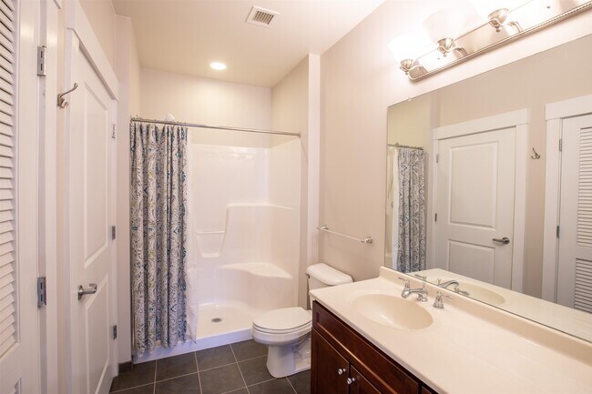 Building Photo - 60 Winooski Falls Wy