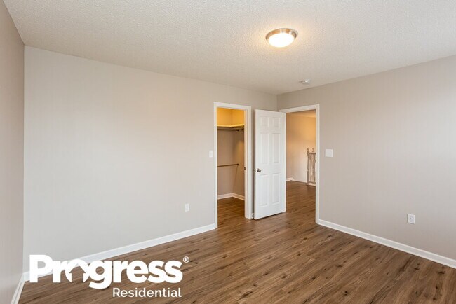 Building Photo - 1560 Orchestra Way