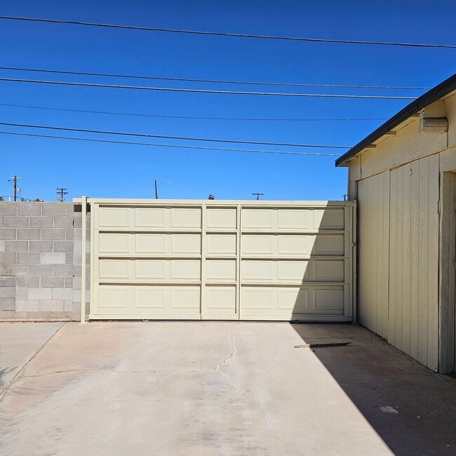 Building Photo - Remodeled home for Rent