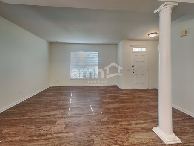 Building Photo - 6923 Babbling Brook Ln