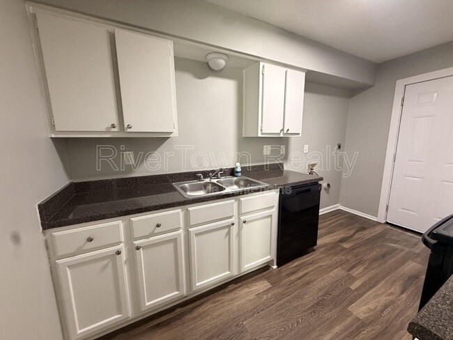 Building Photo - 691 Creekstone Cir