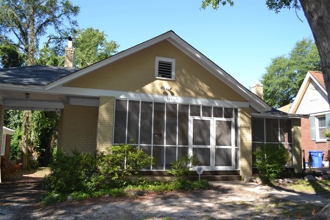 Building Photo - 149 S Bull St