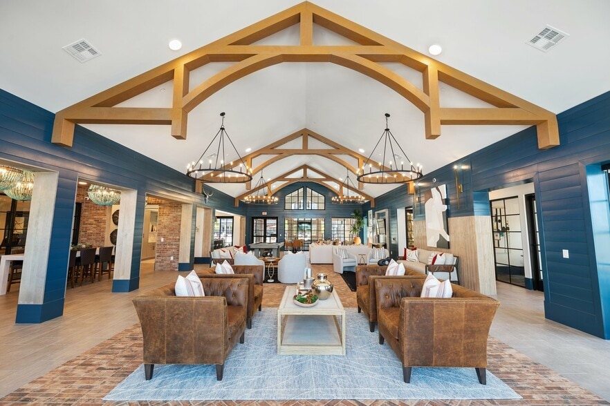 Silos Harvest Green Interior Clubhouse - Silos Harvest Green