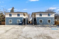Building Photo - 3322 N Cole Rd