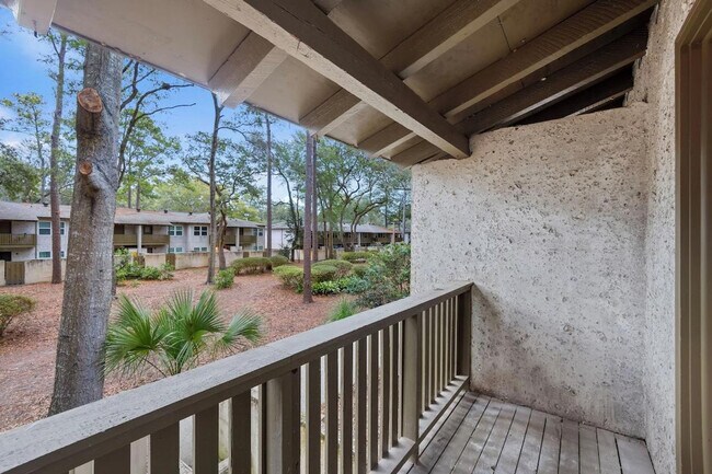 Building Photo - 400 William Hilton Pkwy