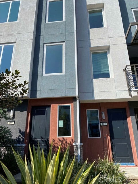 Building Photo - 102 Unity St