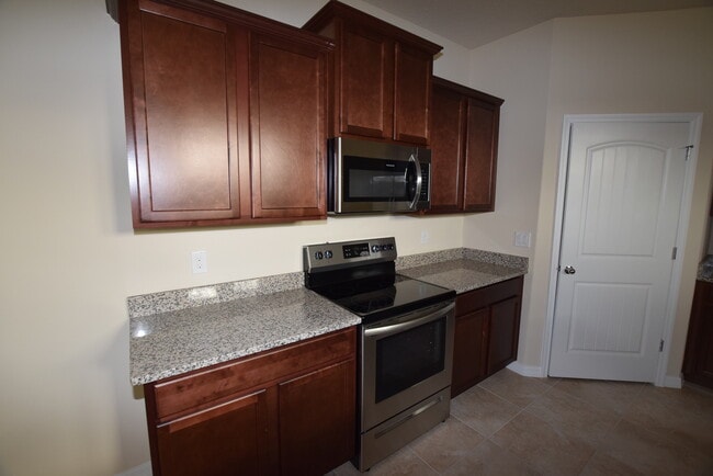 Building Photo - 16073 Pebble Blf Lp