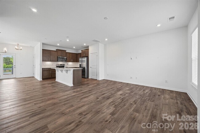 Building Photo - 16212 Leading St