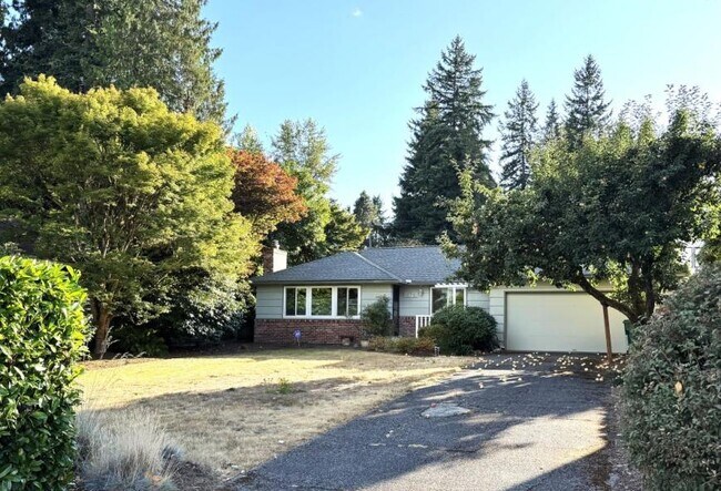 Primary Photo - 3 bedroom in Seattle WA 98125