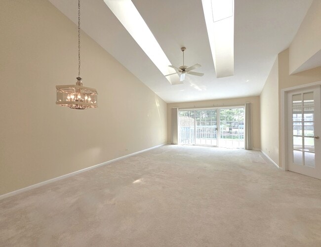 Building Photo - 713 Alsace Ct