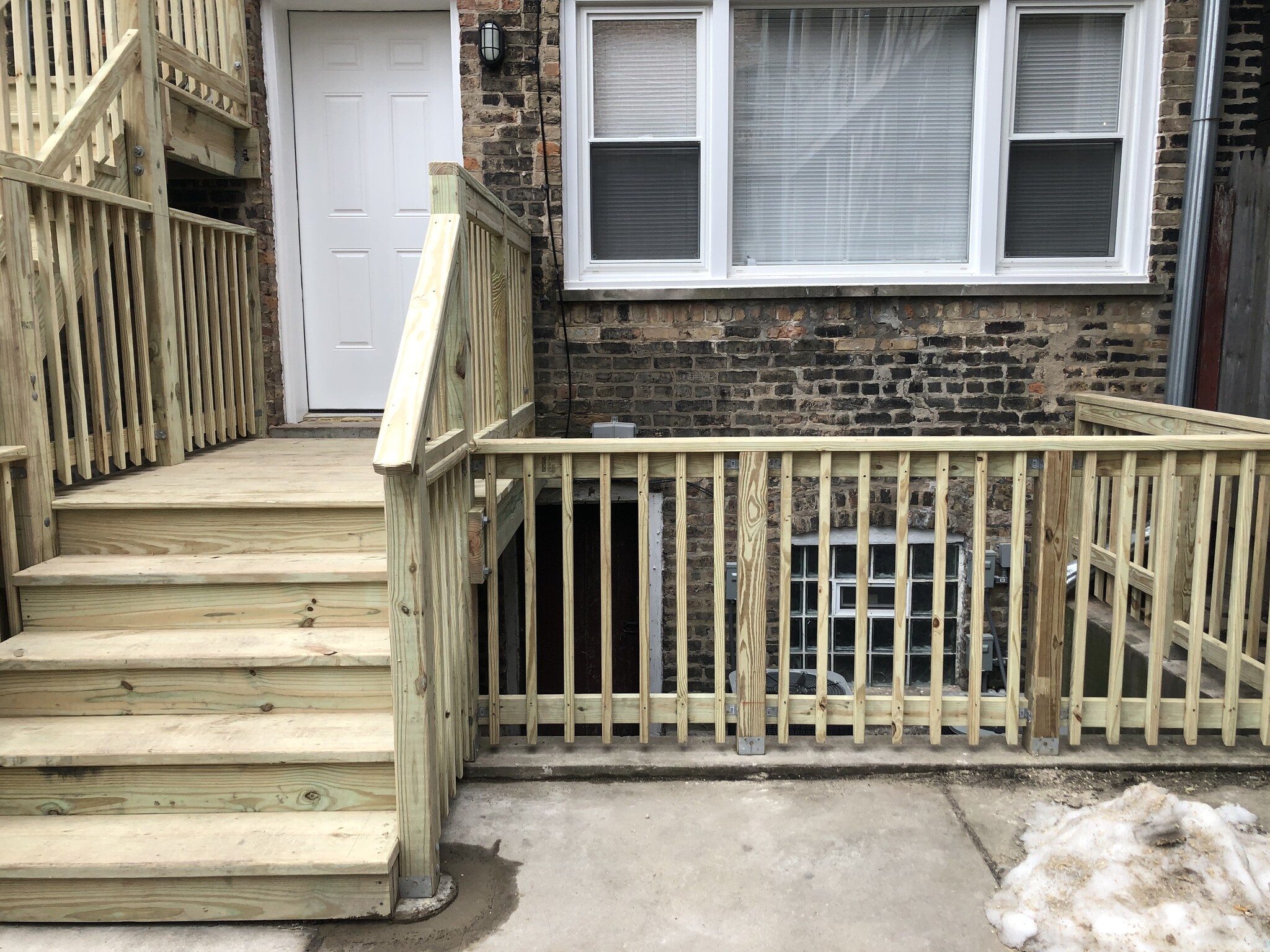 Building Photo - 1452 W Taylor St