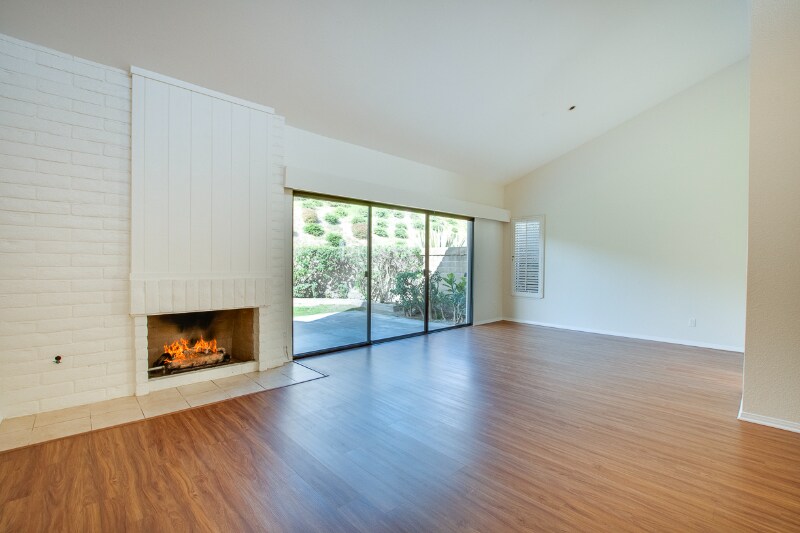 Building Photo - 1828 Caminito Ascua