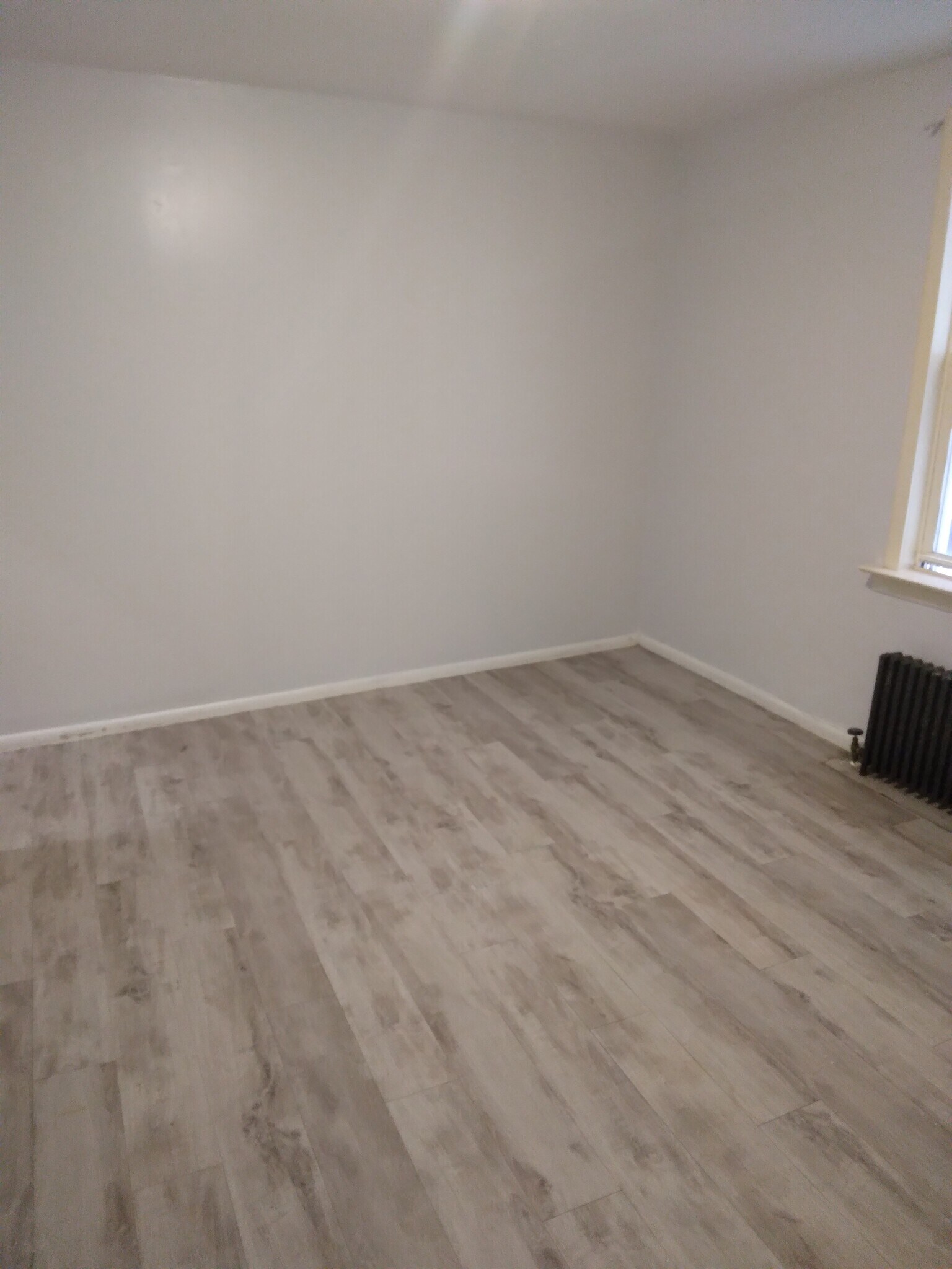 Building Photo - 349 Walnut St