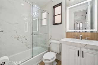 Building Photo - 312 Carnation Ave